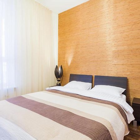 Navit Apartments With Breakfast, Near The Railway Station, The City Center, The Park Kijev Kültér fotó