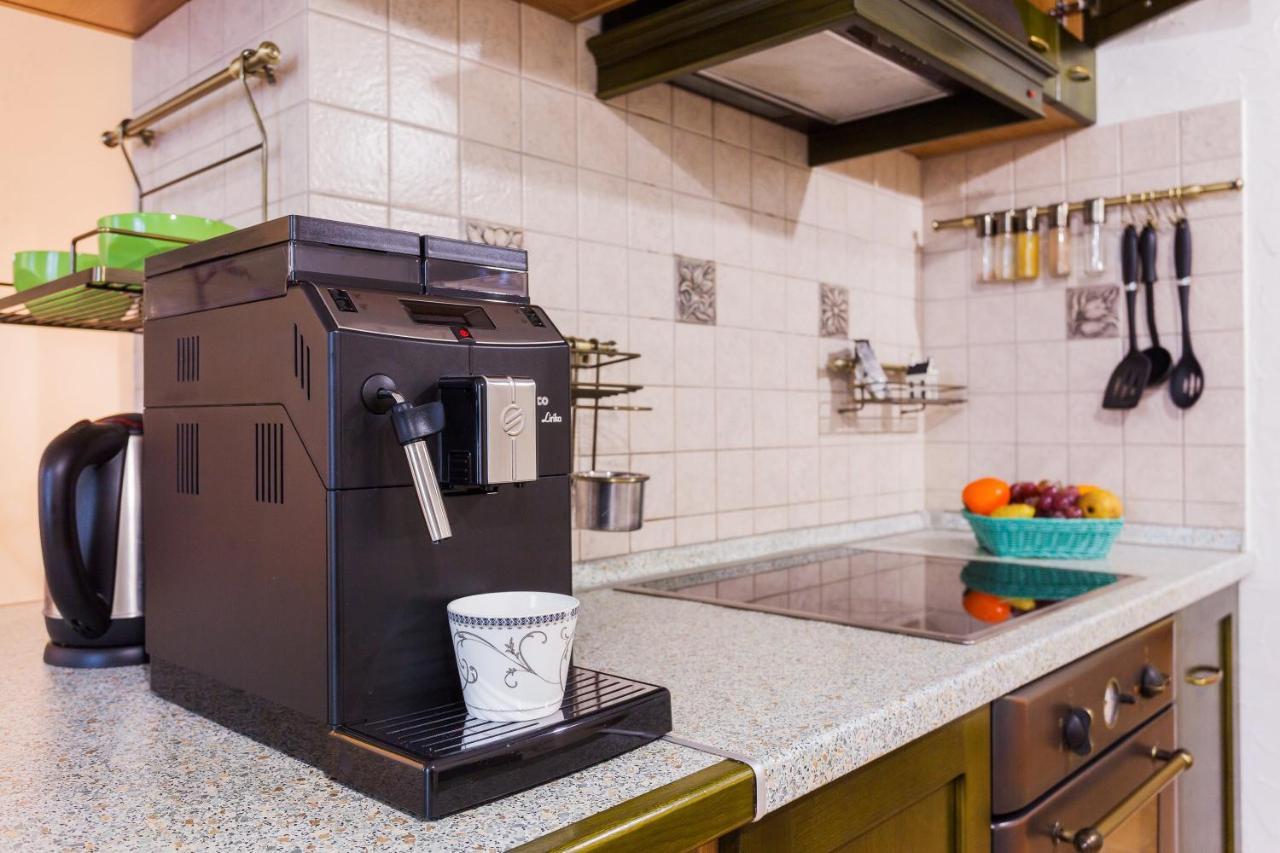 Navit Apartments With Breakfast, Near The Railway Station, The City Center, The Park Kijev Kültér fotó